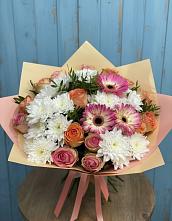 Букет цветов из:  Розы, Герберы и Хризантемы в Кумылженской