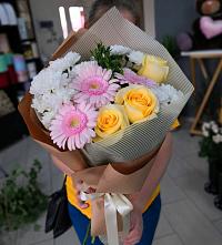 Букет цветов из:  Герберы, Розы и Хризантемы в Кумылженской