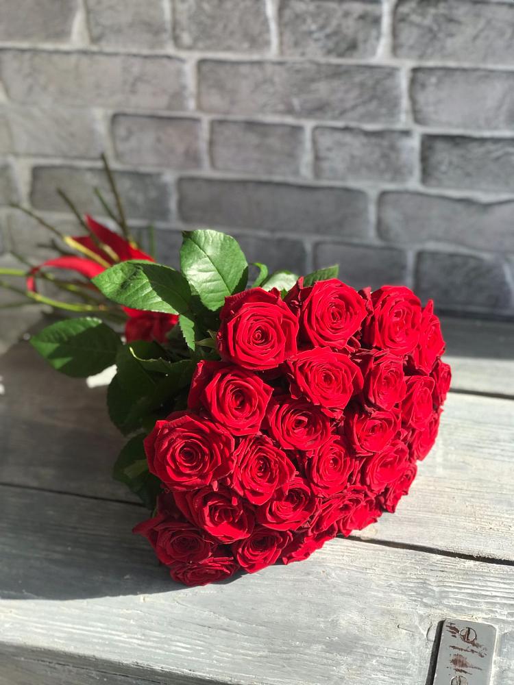 Букет Красные розы Фридом в Кумылженской