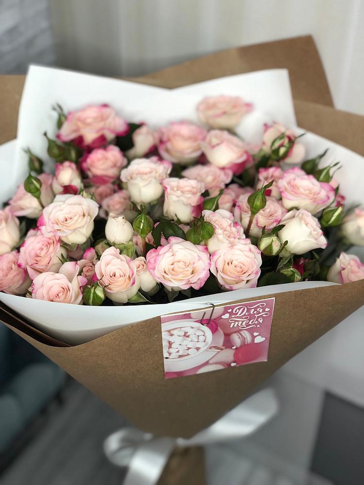 Букет цветов из: Розы в Кумылженской