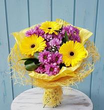 Букет цветов из:  Хризантемы и Герберы #REPLACE_PRED# Кумылженской