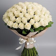 Букет 101 беля роза Белоснежка в Кумылженской