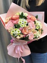 Букет нежные объятья в Кумылженской Букет цветов из: Гвоздики, Розы и Хризантемы в Кумылженской