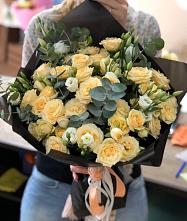 Букет цветов из:  Розы и Лизиантусы #REPLACE_PRED# Кумылженской