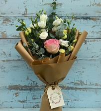 Букет цветов из:  Розы и Лизиантусы в Кумылженской