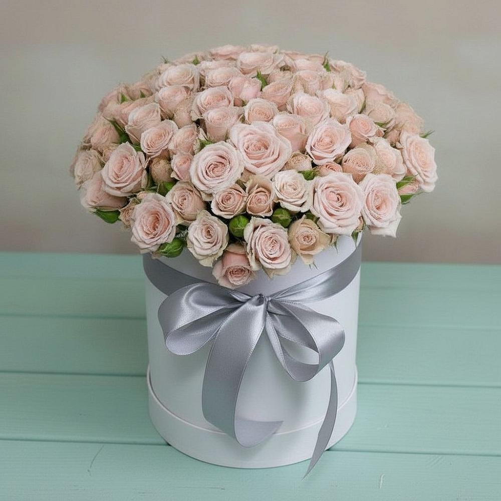 Цветочная композиция из Розы в шляпной коробке в Кумылженской