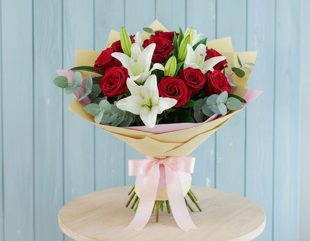 Букет цветов из: Лилии и Розы в Кумылженской